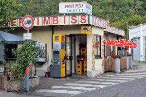 4. Döner Pizza Imbiss