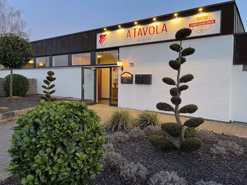 A Tavola &ndash; Im H&ouml;lzle