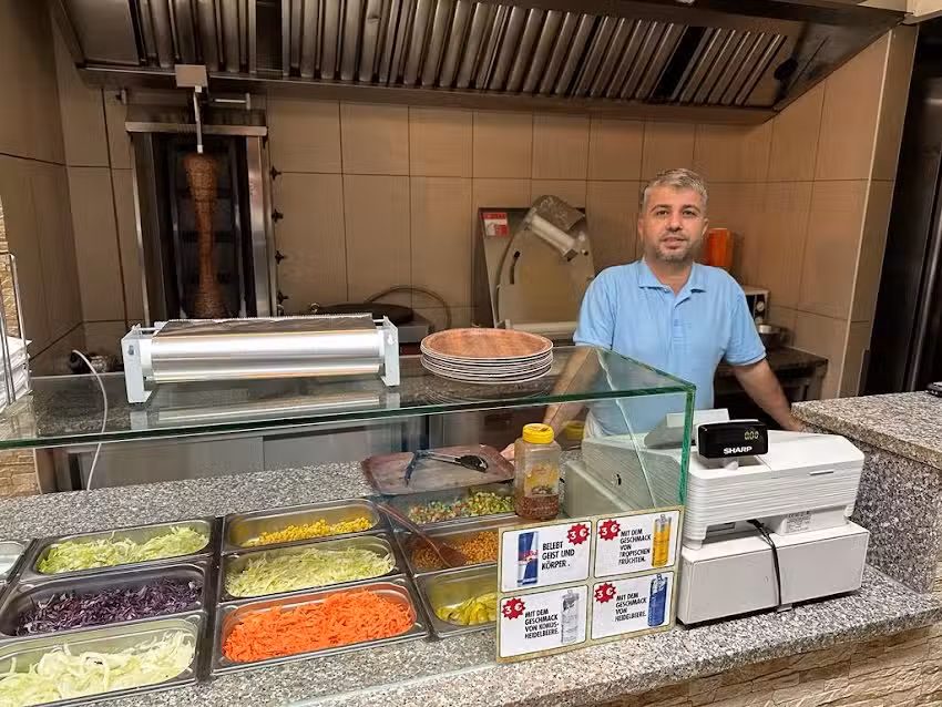 ADOO – PIZZA & KEBAPHAUS