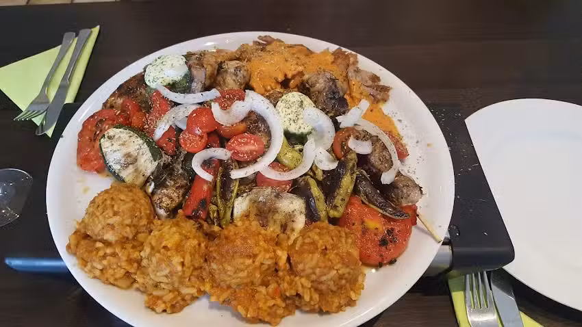 Akropolis Grill Taverne