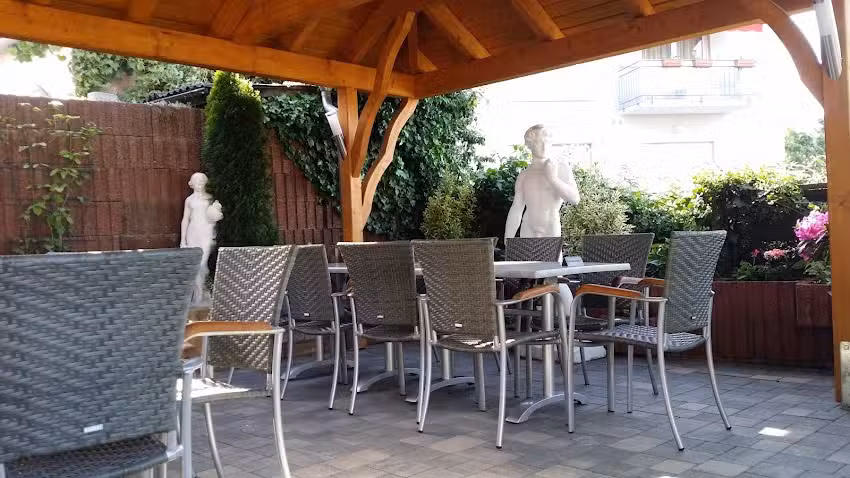 Akropolis Restaurant