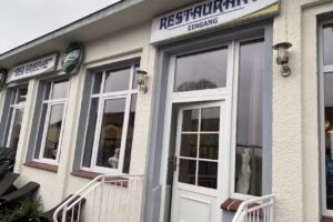 Alberts Café & Bistro