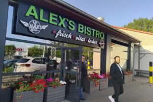 Alex&rsquo;s Bistro