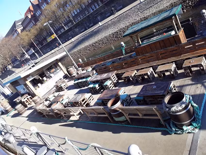 Alexander von Humboldt &ndash; Das Schiff &ndash; Hotel & Eventlocation