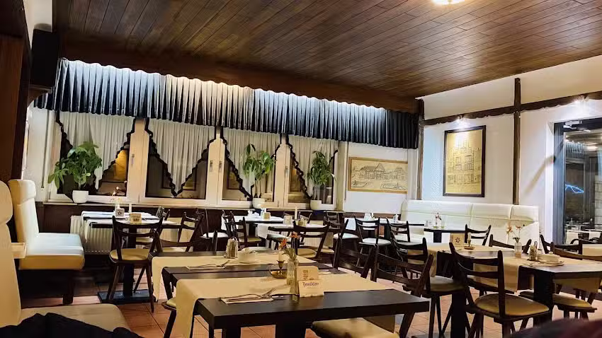 Ali&lsquo; s Bistro Grill