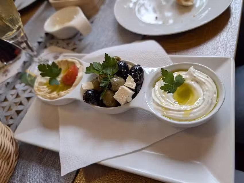 Alo&rsquo;s Restaurant