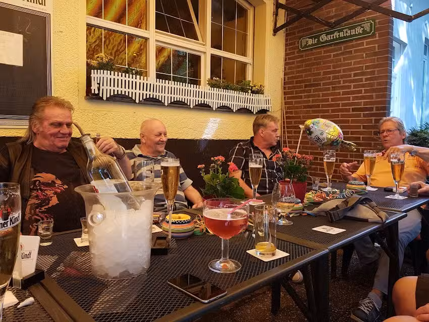 Alte Dorfsch&auml;nke