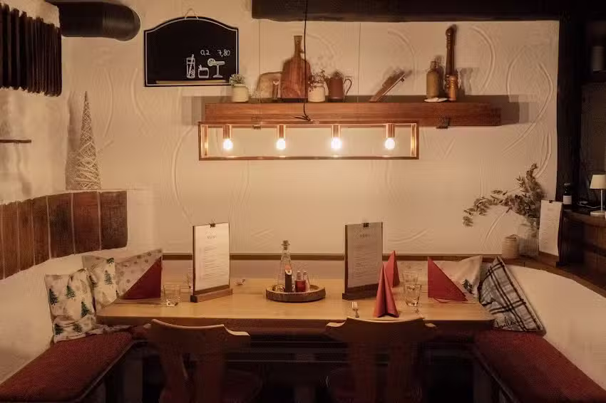 Alte Dorfschule &ndash; Restaurant und Weinstube in Ruit