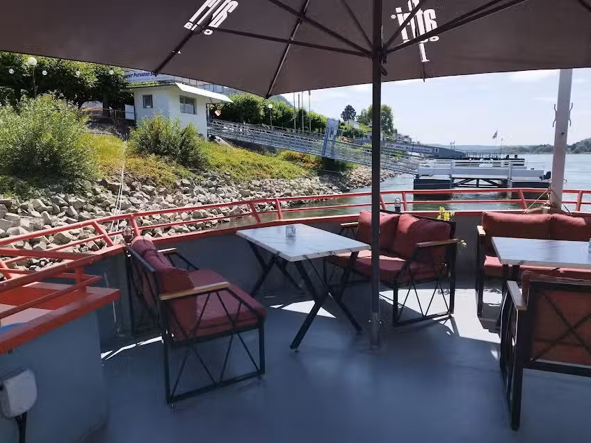 Alte Liebe Schiff &ndash; Biergarten K&ouml;nigswinter