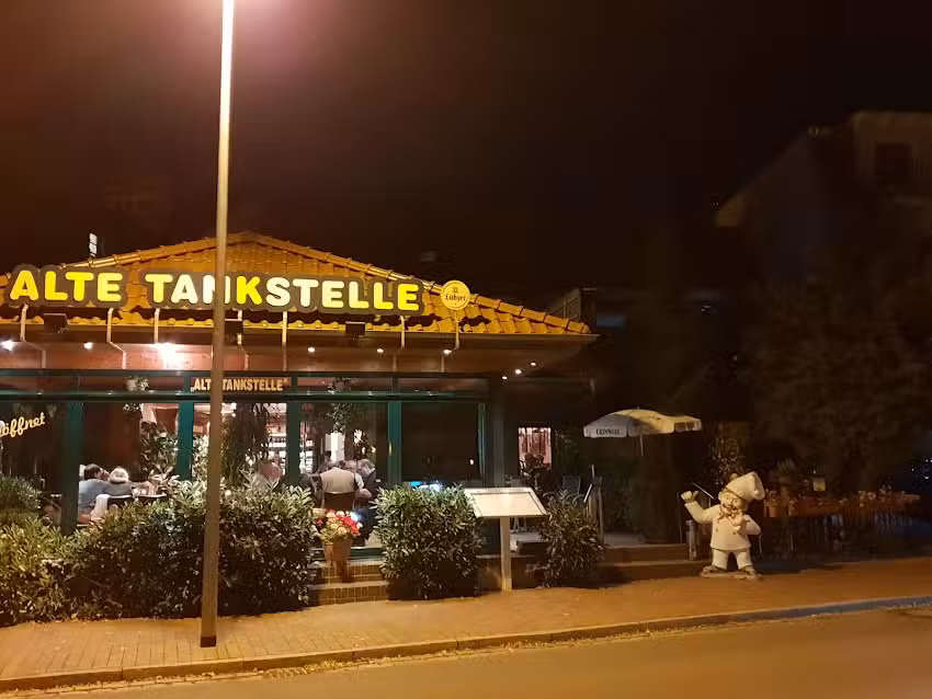 Alte Tankstelle