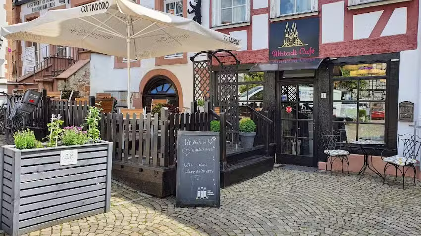 Altstadt-Caf&eacute;