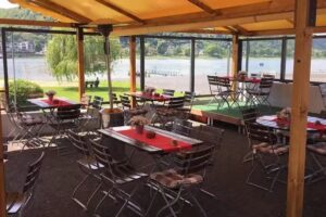 Am alten Schwimmbad