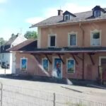 Am Bahnhof