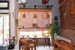 Anh Em Restaurant