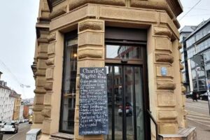 Apotheke Bar