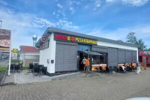 Arena 10 Pizza & Kebaphaus