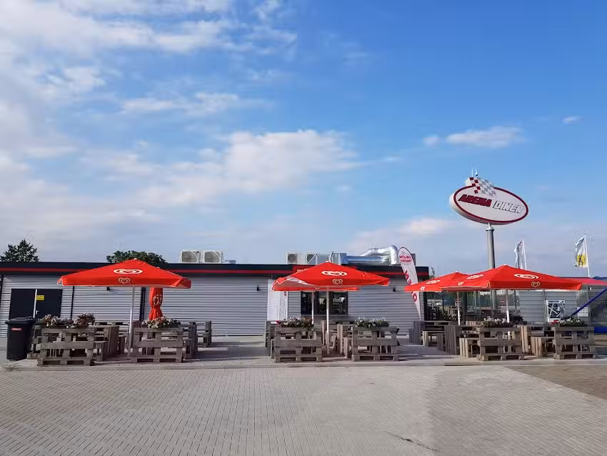 Arena Diner
