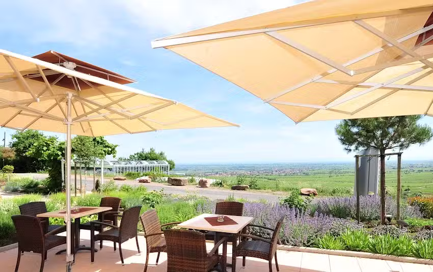Arens Hotel 327m NN