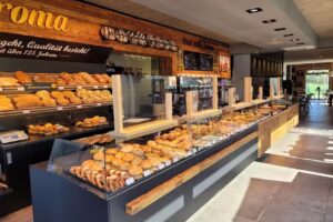 Aroma Brot trifft Bohne | Café, Bäckerei & Konditorei