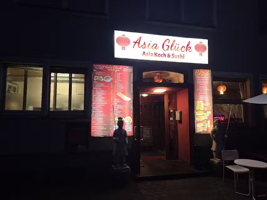 Asia Gl&uuml;ck Asia Koch & Sushi