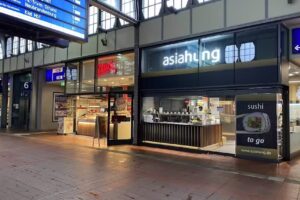 asia hung Lübeck Hbf