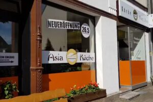 Asia-Imbiss &ndash; K&uuml;che Van Van