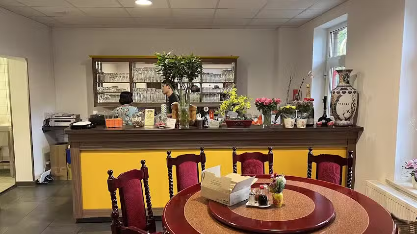 Asia Restaurant Minh Ho&atilde;ng