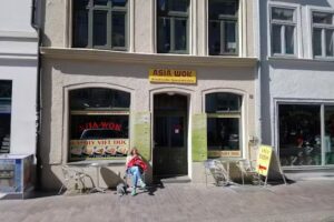 Asia Wok Bistro