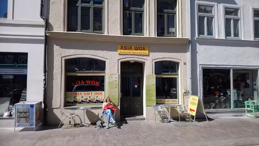Asia Wok Bistro