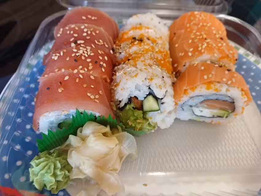 Asia Wok & Sushi