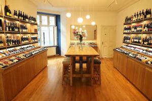 Augusta am Savignyplatz K&auml;se und Weinladen