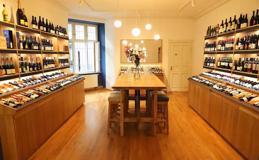 Augusta am Savignyplatz K&auml;se und Weinladen