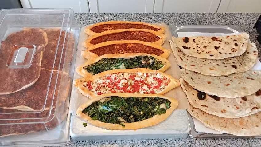 Aura Cafe & Restaurant