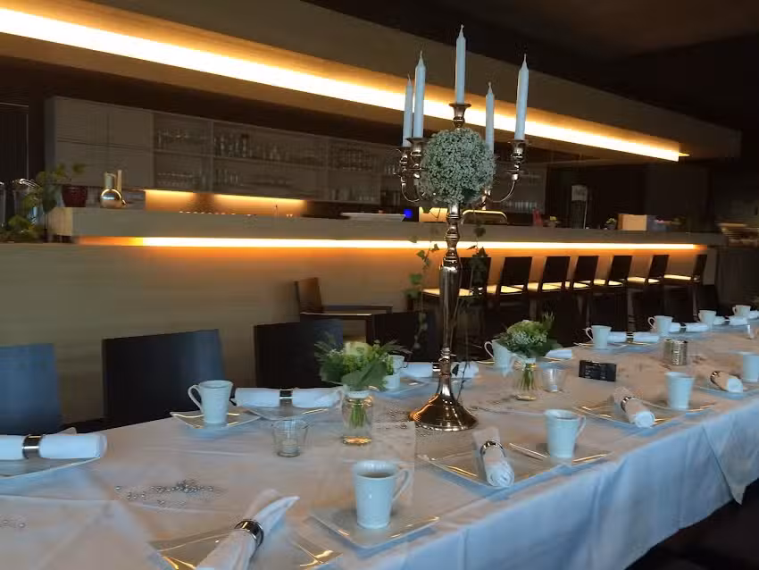 Auszeit &ndash; Restaurant und Caf&eacute; am Schwanenpark
