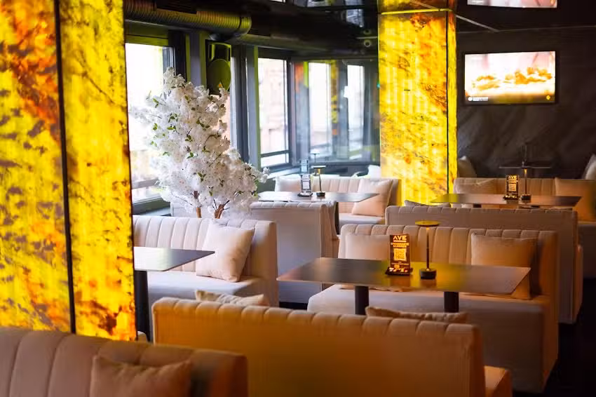 AVE Lounge Nuernberg Bar &ndash; Restaurant