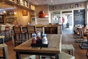 B – Burger BAR