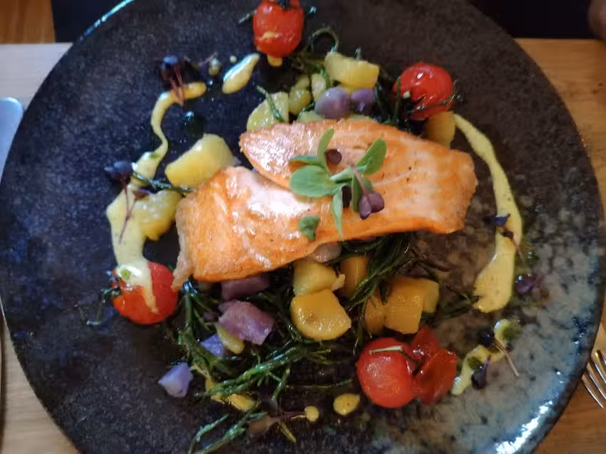 b.eat Bar & Restaurant