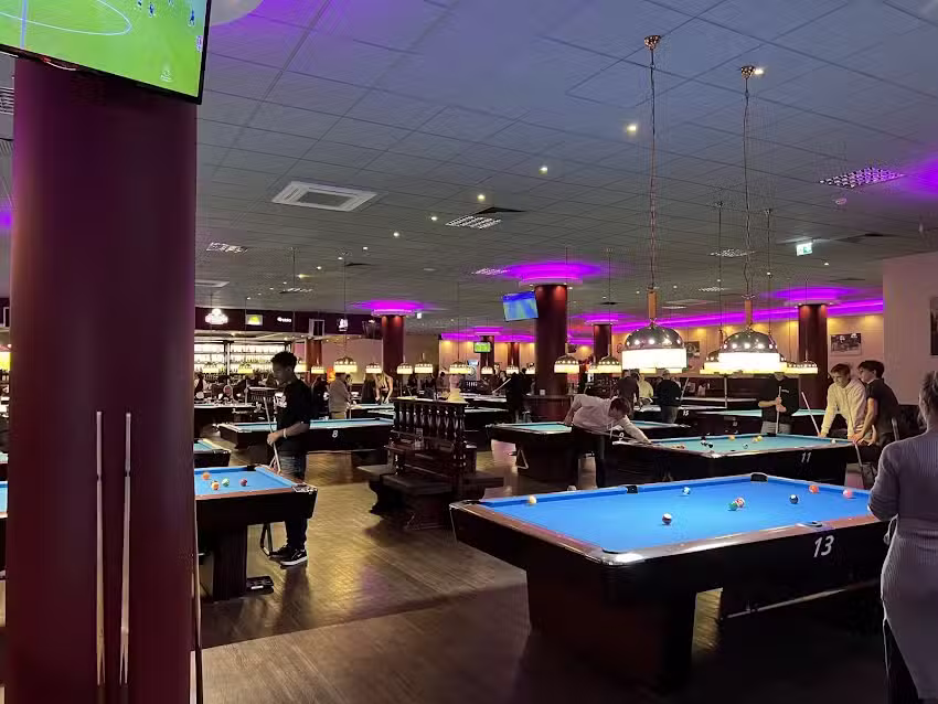 B7 Billard, Cocktails & Shisha