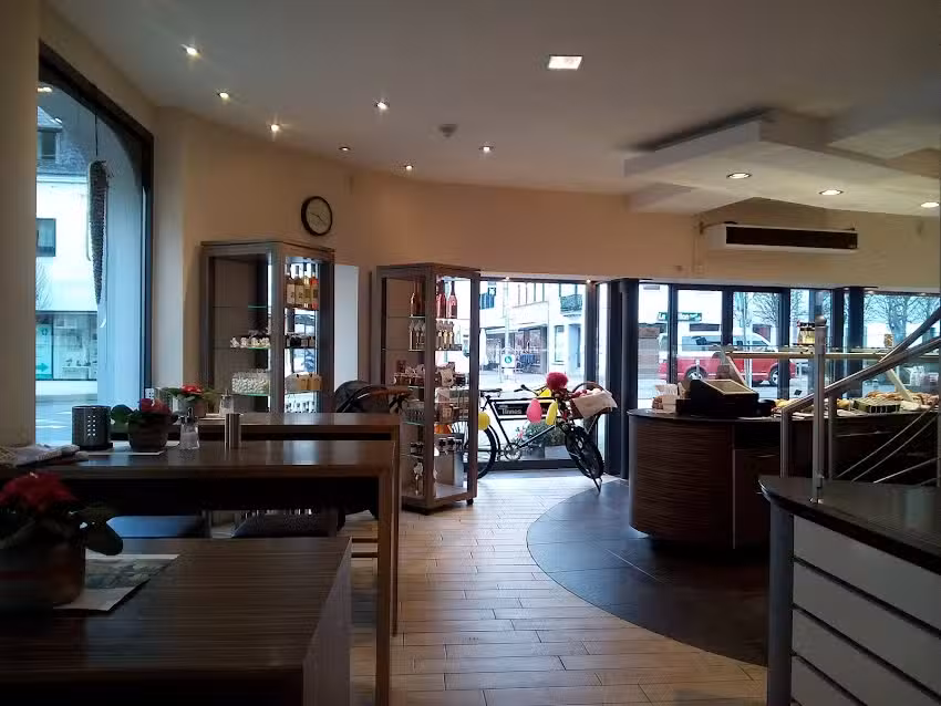 B&auml;ckerei & Caf&eacute; Tinnes