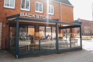 Backstore K&uuml;cknitz