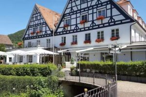 Bad Hotel Bad &Uuml;berkingen