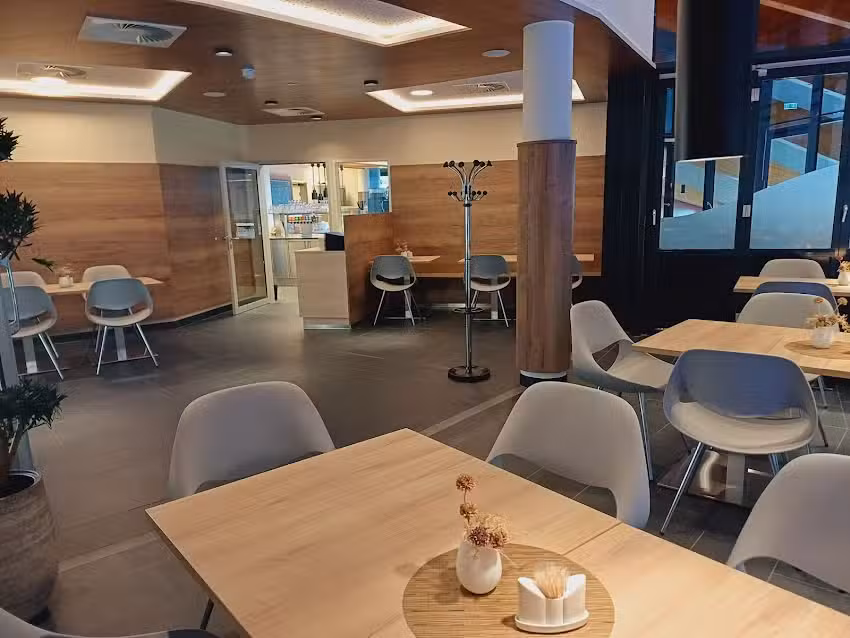 Badcaf&eacute; im Gesundheitsbad ACTINON