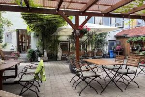 Badys Grill Lounge