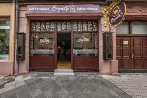 Baguelette Café & Frühstück | Tapas & Dinner