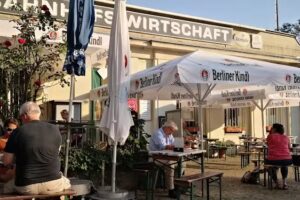 Bahnhofs-Wirtschaft