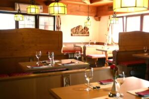 Batzenhaus Jushim Restaurant