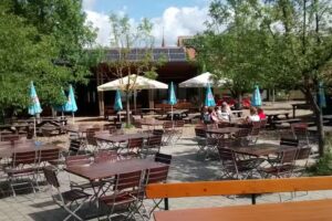 Baumhaus der Biergarten