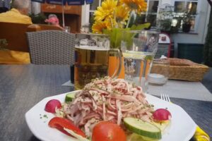 Bei Inge und Hansi im Adler