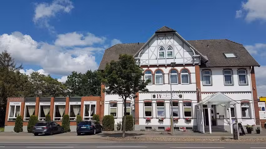 Bennett&rsquo;s Restaurant & Hotel