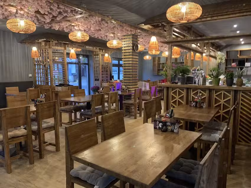 Bếp Việt – Sushi Restaurant